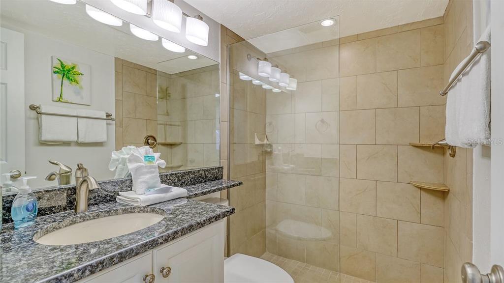 925 Beach Road, Unit 109 Sarasota, FL 34242 - Photo 27 of 70