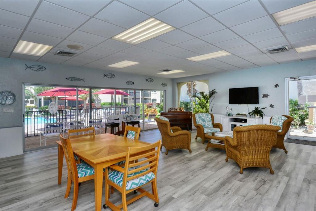 925 Beach Road, Unit 109 Sarasota, FL 34242 - Photo 47 of 70