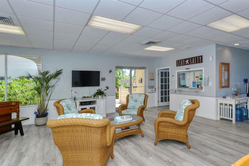 925 Beach Road, Unit 109 Sarasota, FL 34242 - Photo 48 of 70