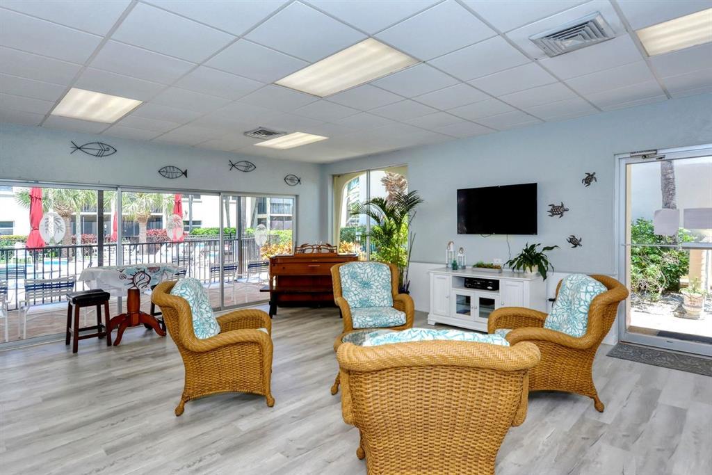 925 Beach Road, Unit 109 Sarasota, FL 34242 - Photo 49 of 70