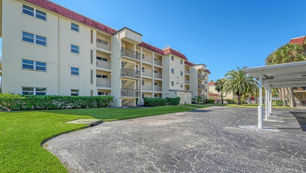 925 Beach Road, Unit 109 Sarasota, FL 34242 - Photo 5 of 70