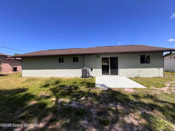 $1,750 | 460 Bargello Avenue Southeast, Palm Bay, FL 32909