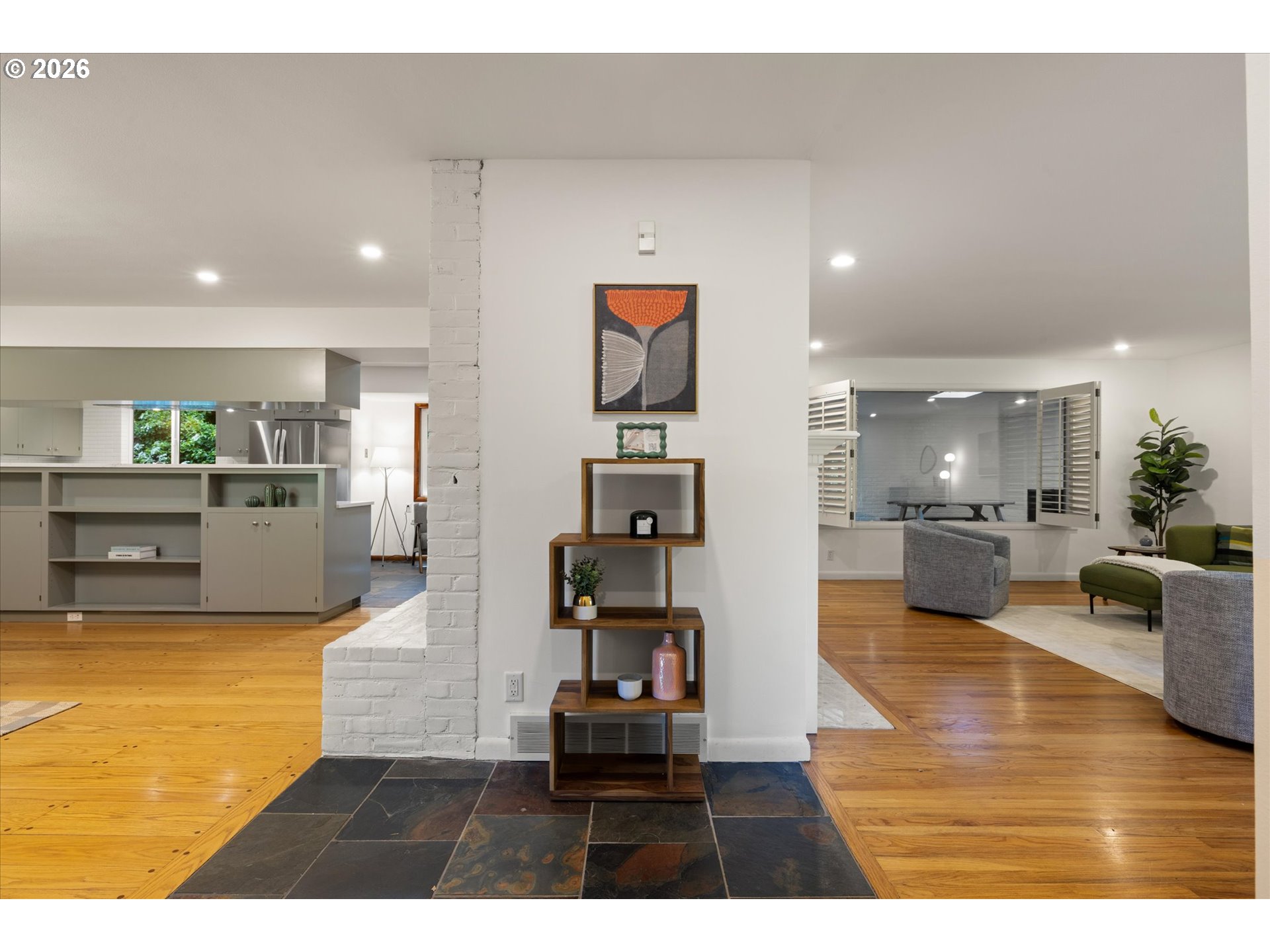 4922 Southwest Barnes Road Portland, OR 97221 - Photo 6 of 44 Gallery Image 6