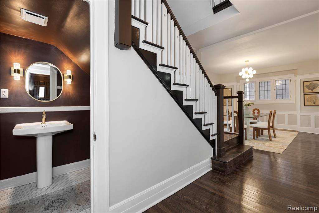 2295 Atkinson Street Detroit, MI 48206 - Photo 9 of 99 Gallery Image 9