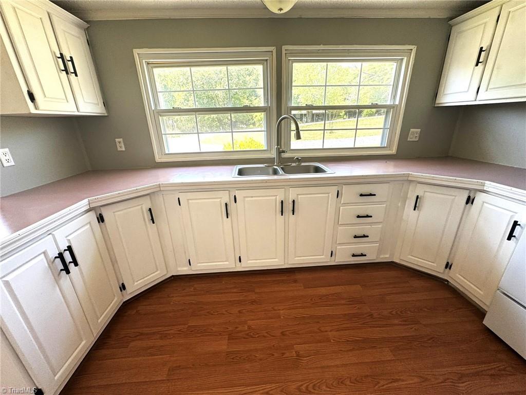 3028 Quaker Church Road Pinnacle, NC 27043 - Photo 10 of 33
