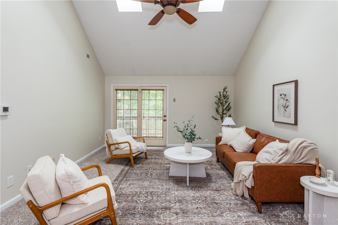 137 Cross Ridge Drive Kettering, OH 45429 - Photo 5 of 39