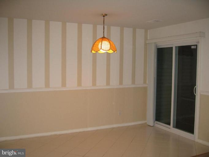12906 Grays Pointe Road, Unit 6A Fairfax, VA 22033 - Photo 4 of 9 Dining Area