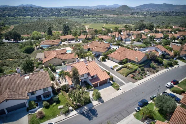 $1,229,000 | 821 Inspiration Lane, Escondido, CA 92025