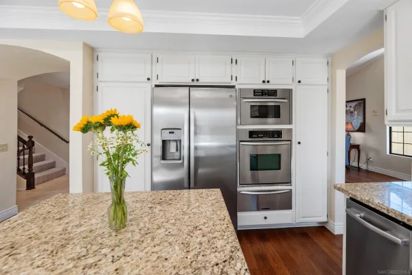 $1,229,000 | 821 Inspiration Lane, Escondido, CA 92025