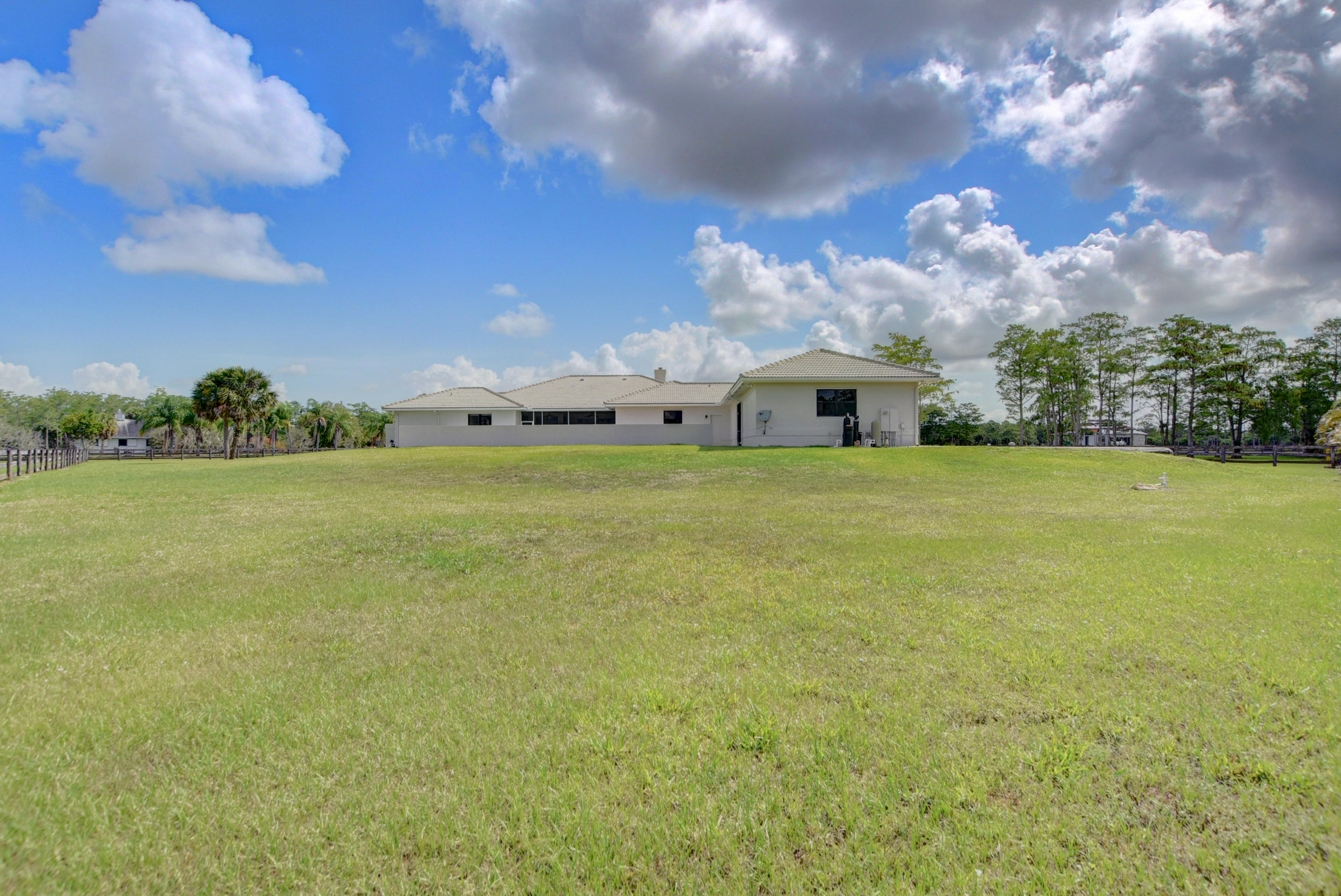 2441 Buck Ridge Trail Loxahatchee, FL 33470 - Photo 21 of 64 24_ebf_9862_3_4_5_6