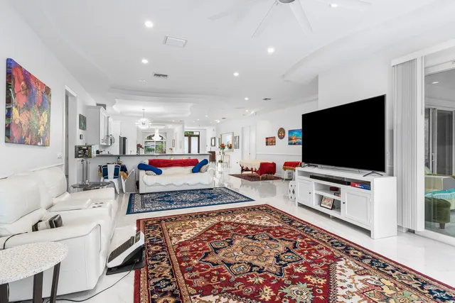 $2,550,000 | 951 Northwest 2nd Avenue, Boca Raton, FL 33432