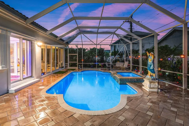 $2,550,000 | 951 Northwest 2nd Avenue, Boca Raton, FL 33432