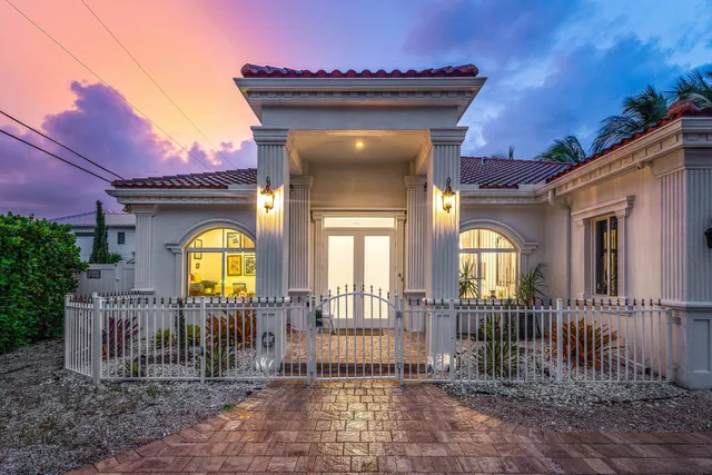 $2,550,000 | 951 Northwest 2nd Avenue, Boca Raton, FL 33432
