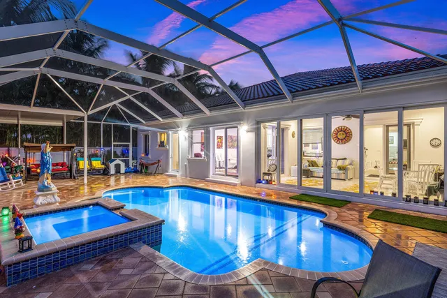 $2,550,000 | 951 Northwest 2nd Avenue, Boca Raton, FL 33432