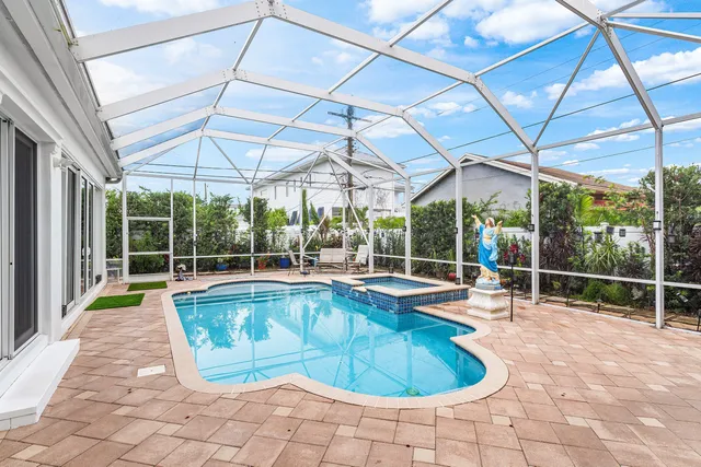 $2,550,000 | 951 Northwest 2nd Avenue, Boca Raton, FL 33432