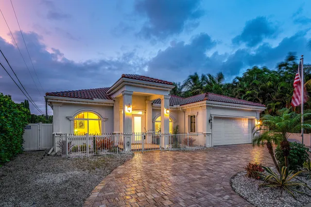 $2,550,000 | 951 Northwest 2nd Avenue, Boca Raton, FL 33432