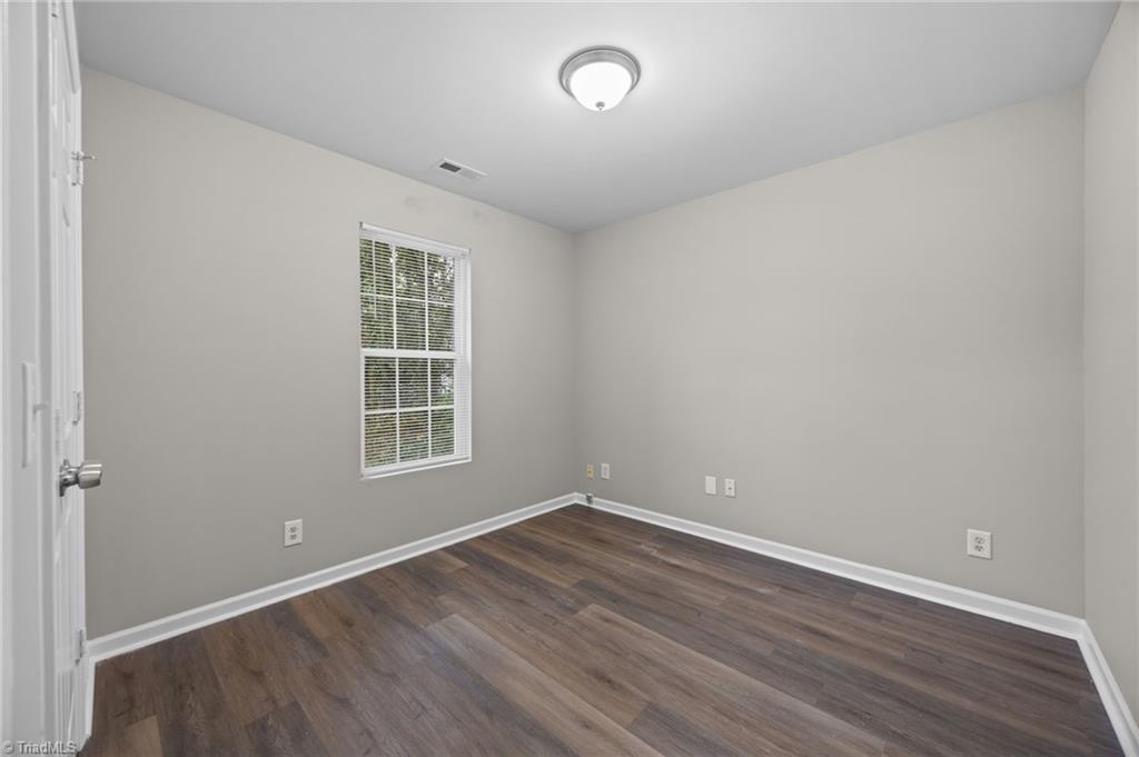 1109 Terrell Drive High Point, NC 27262 - Photo 17 of 29 Bedroom 3
