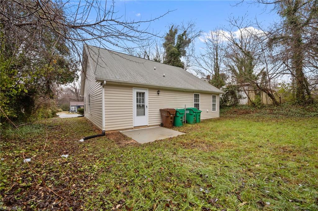 1109 Terrell Drive High Point, NC 27262 - Photo 24 of 29