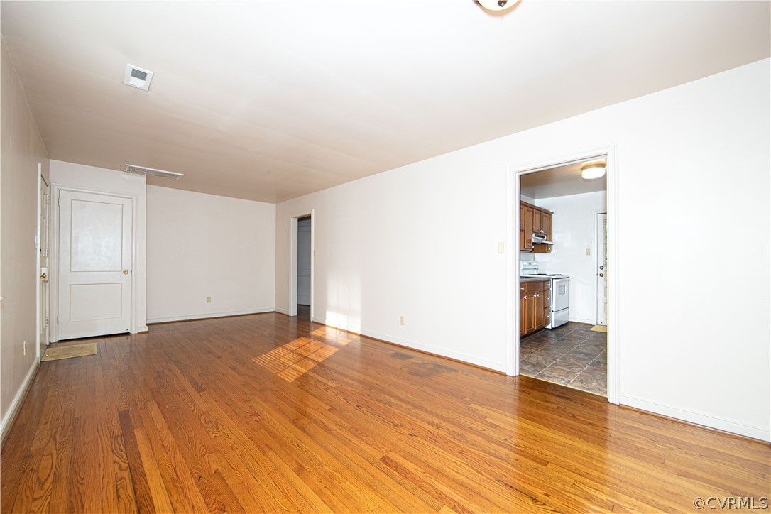 1607 Skipwith Road Henrico, VA 23229 - Photo 6 of 11 Gallery Image 6