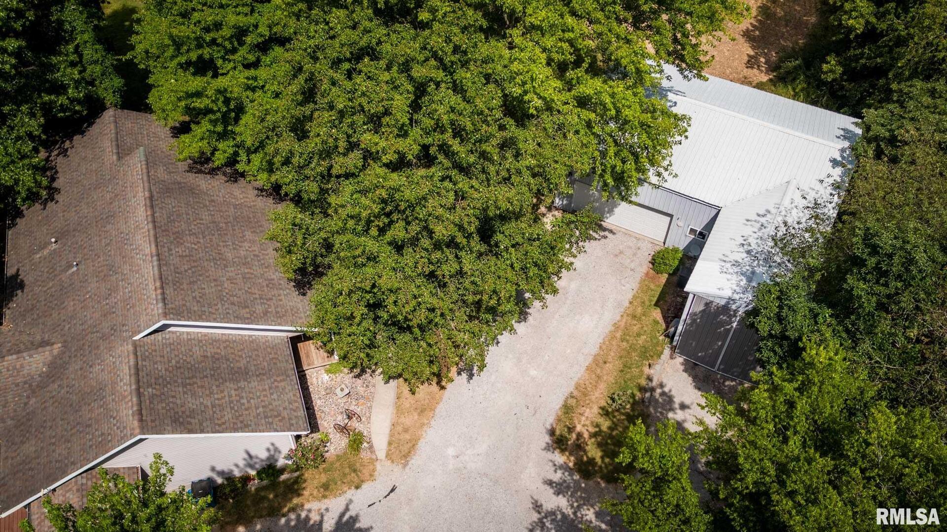 541 Dallas Road Murphysboro, IL 62966 - Photo 16 of 78 an aerial view of residential house with outdoor space