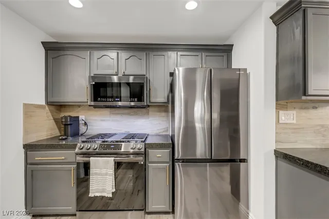 $2,995 | 2050 West Warm Springs Road, Unit 3012, Henderson, NV 89014