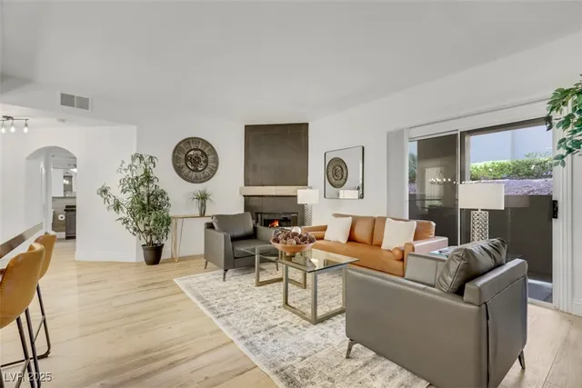$2,995 | 2050 West Warm Springs Road, Unit 3012, Henderson, NV 89014