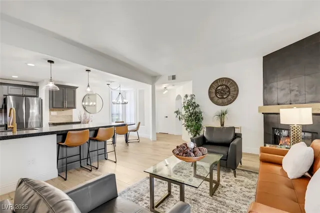 $2,995 | 2050 West Warm Springs Road, Unit 3012, Henderson, NV 89014