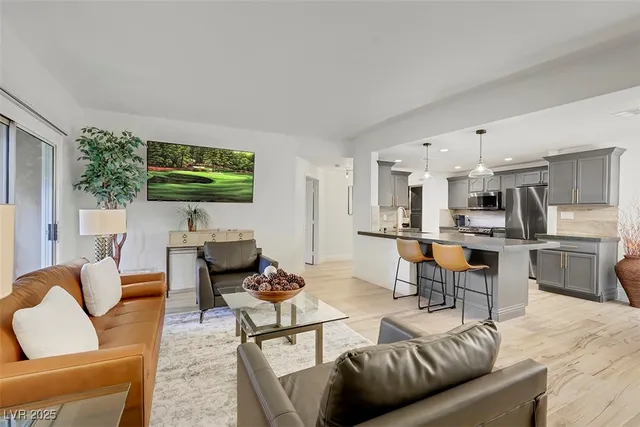 $2,995 | 2050 West Warm Springs Road, Unit 3012, Henderson, NV 89014