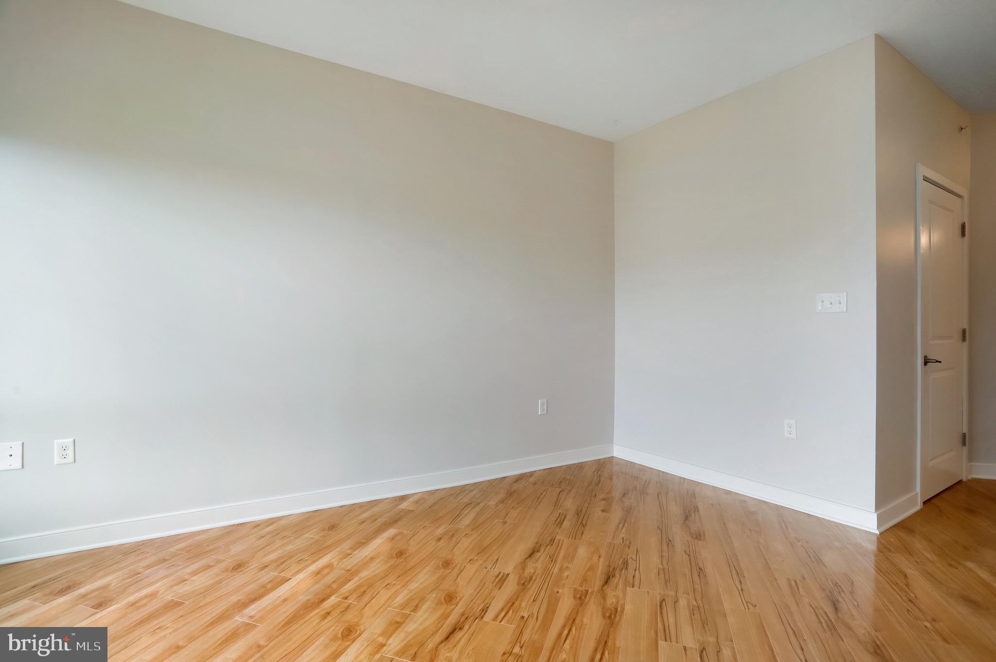 8005 13th Street, Unit 407 Silver Spring, MD 20910 - Photo 16 of 41 Owners Suite