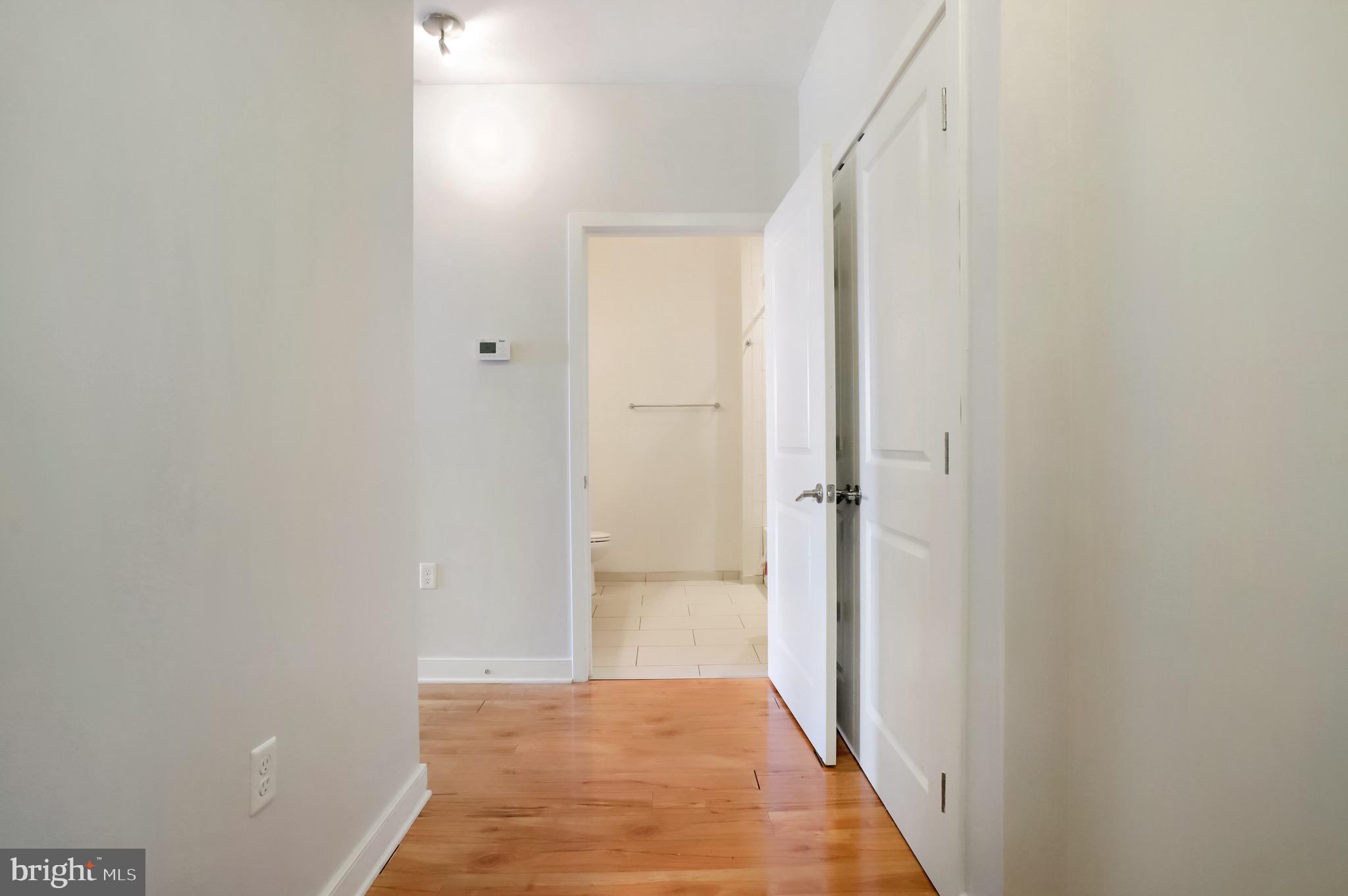 8005 13th Street, Unit 407 Silver Spring, MD 20910 - Photo 10 of 41 Foyer