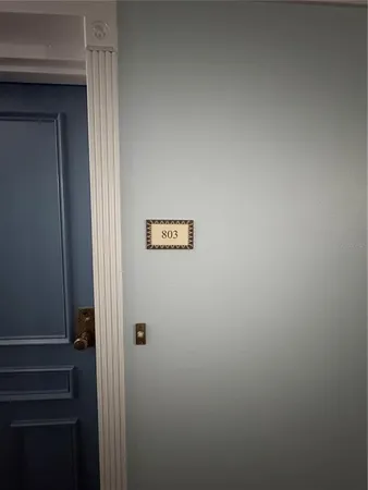 $2,300 | 5220 Brittany Drive South, Unit 803, St. Petersburg, FL 33715