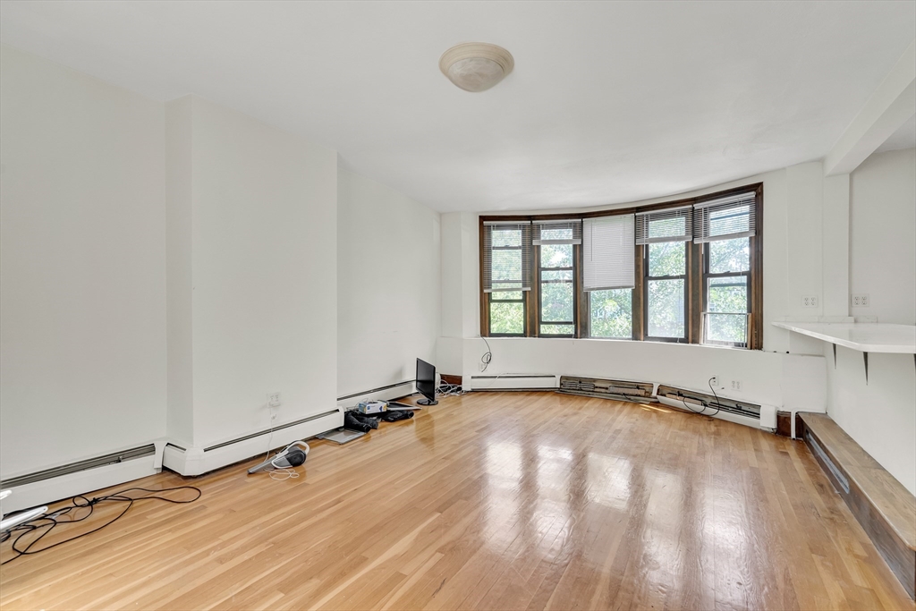 39 East Springfield Street, Unit 5 Boston, MA 02118 - Photo 2 of 4