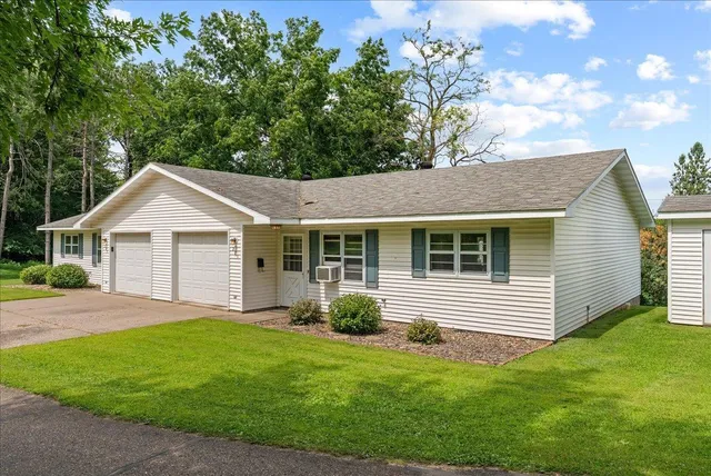 $258,000 | 201-203 Lj Estates, Glenwood City, WI 54013