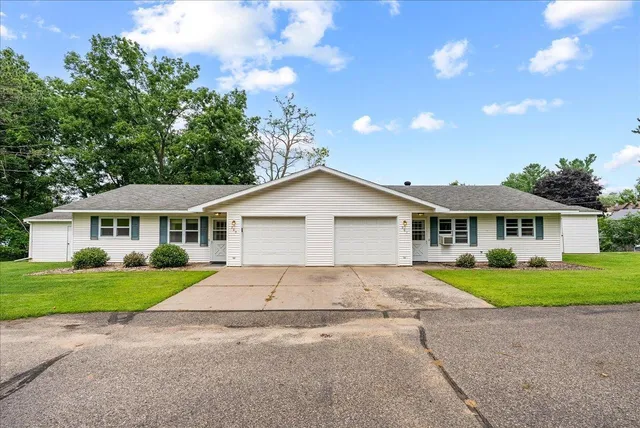 $258,000 | 201-203 Lj Estates, Glenwood City, WI 54013