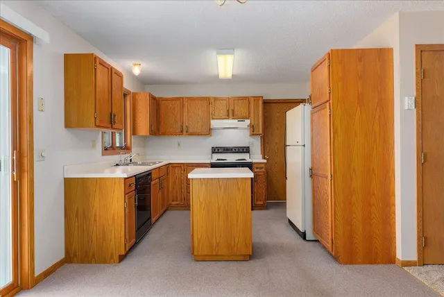 $258,000 | 201-203 Lj Estates, Glenwood City, WI 54013