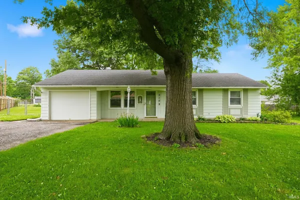 $199,900 | 5109 Woodway Drive, Fort Wayne, IN 46835