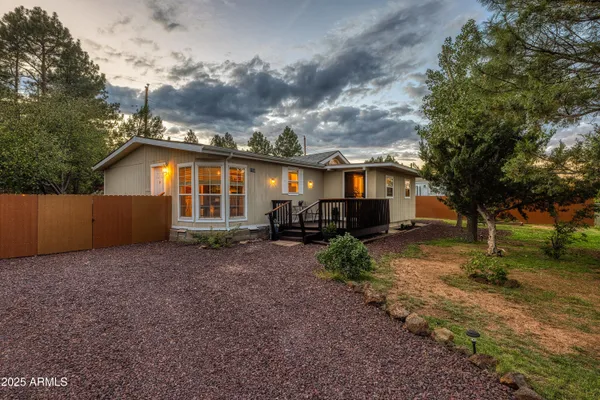 $297,200 | 2702 Lazy River Lane, Lakeside, AZ 85929