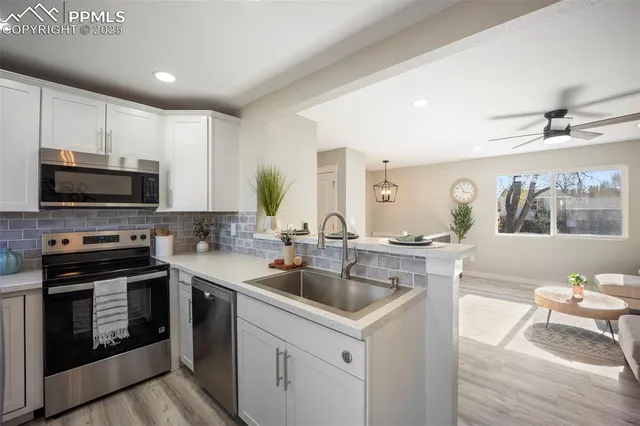 $375,000 | 2010 Hampton South, Colorado Springs, CO 80906