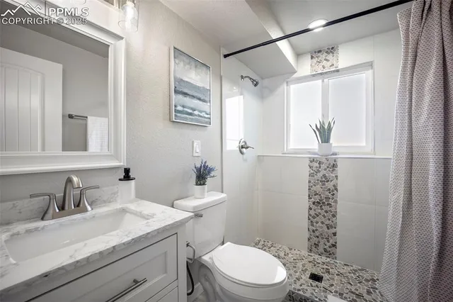 $375,000 | 2010 Hampton South, Colorado Springs, CO 80906