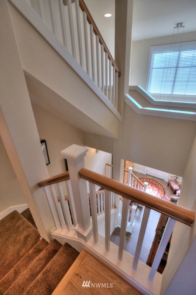 4065 Wells Avenue North Renton, WA 98056 - Photo 8 of 19 Gallery Image 8