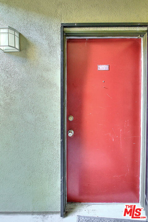4822 Hollow Corner Road, Unit 177 Culver City, CA 90230 - Photo 4 of 39 a view of door