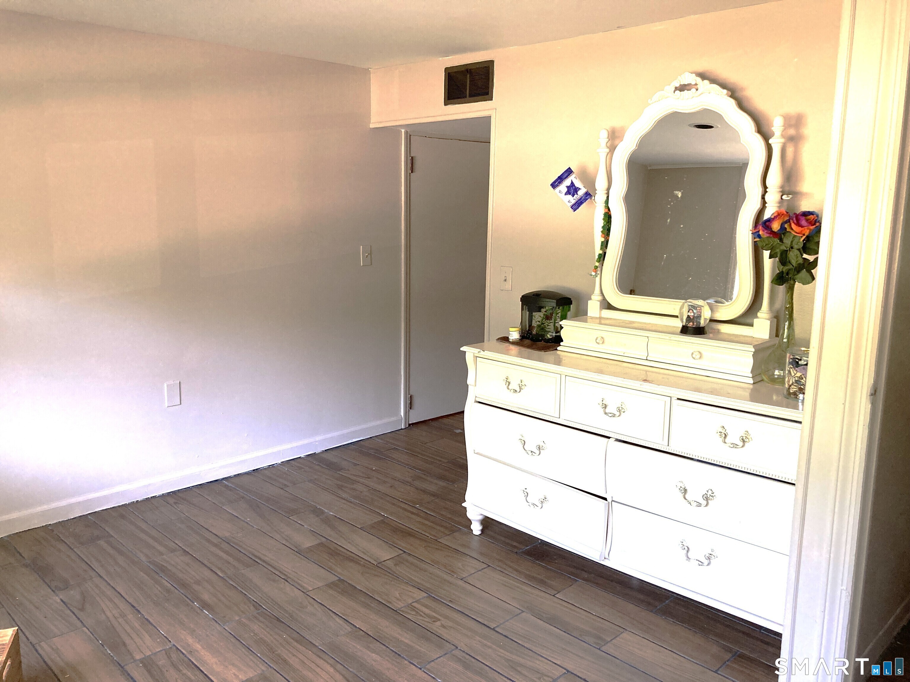 70 Clay Hill Road Stamford, CT 06905 - Photo 15 of 16