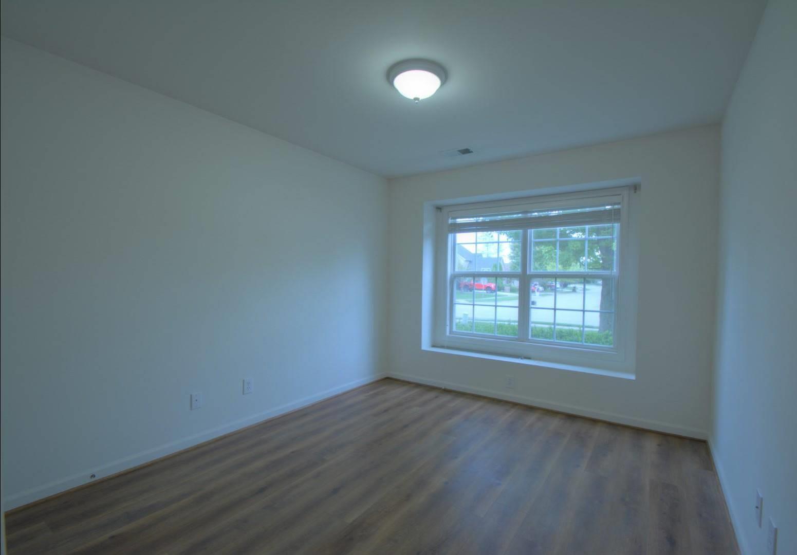357 Winton Road Versailles, KY 40383 - Photo 17 of 26 Front Bedroom