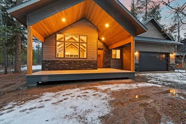 $799,900 | 136 Jacks Loop, Donnelly, ID 83615