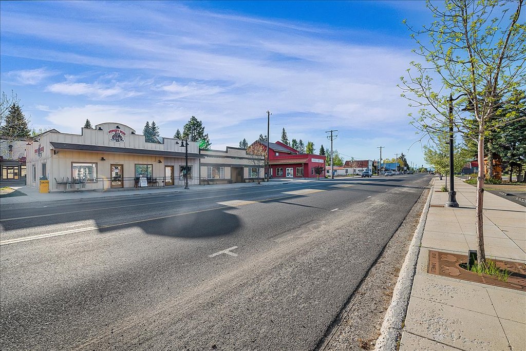 136 Jacks Loop Donnelly, ID 83615 - Photo 9 of 71
