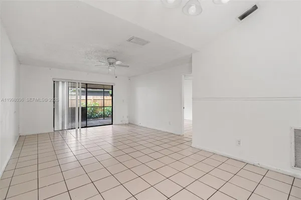 $2,650 | 6916 Southwest 37th Street, Unit 1C, Miramar, FL 33023