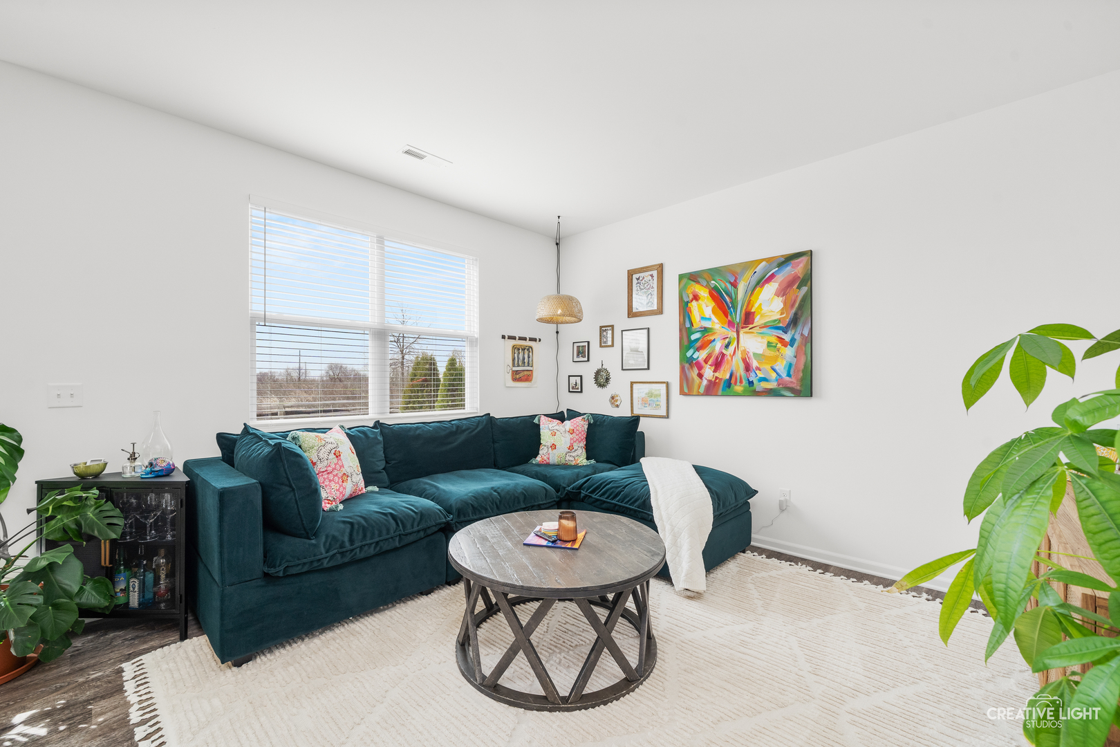 556 Comstock Road South Elgin, IL 60177 - Photo 4 of 18
