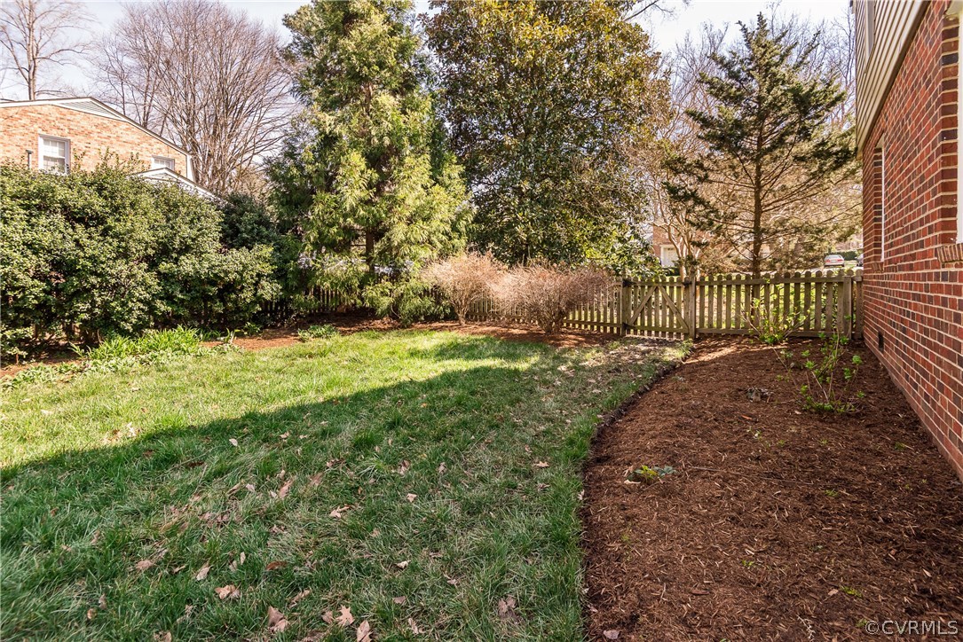 108 Ralston Road Henrico, VA 23229 - Photo 36 of 42 a view of outdoor space and yard