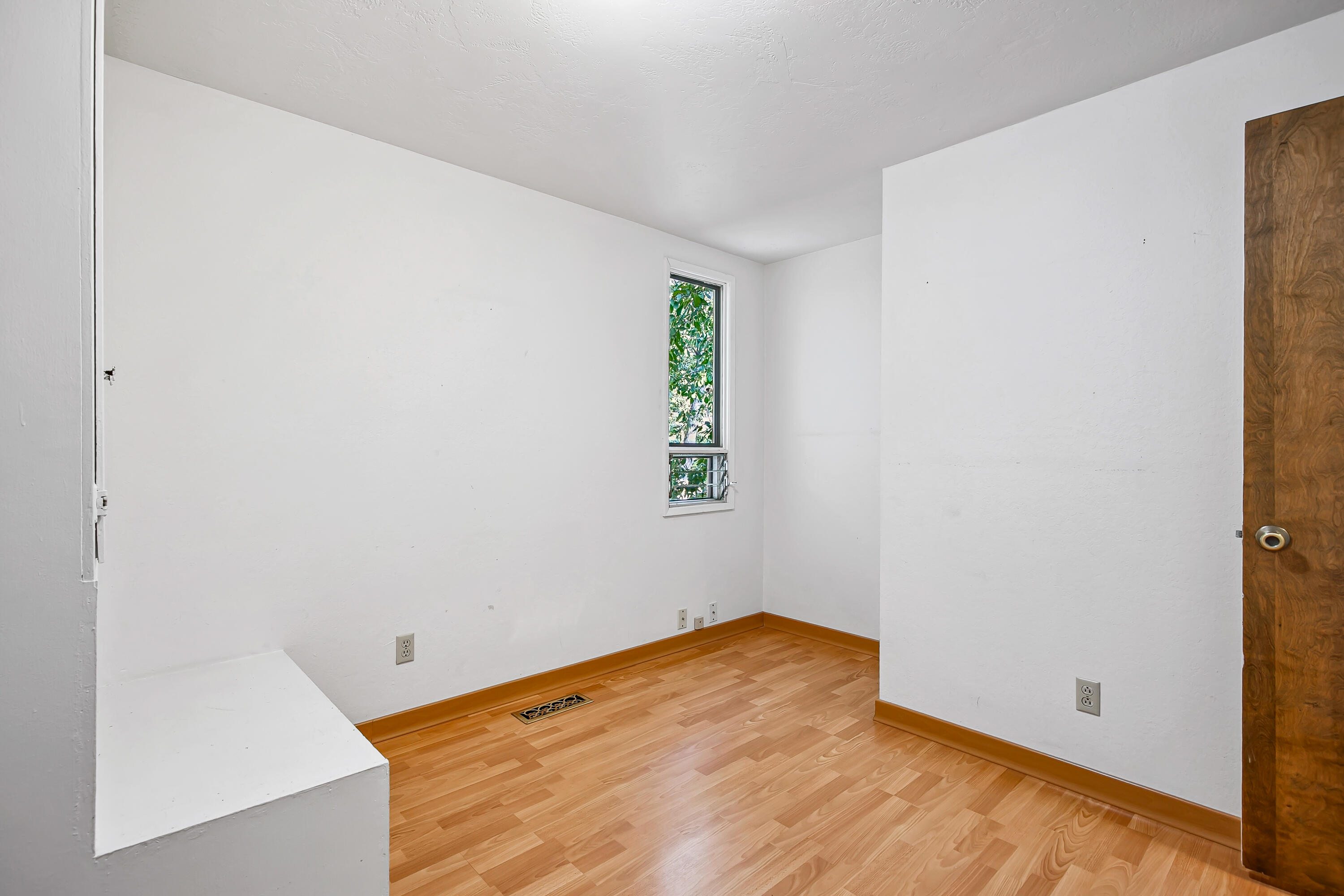 1015 Oneida Circle Ashland, OR 97520 - Photo 24 of 31 1015 Oneida Circle, Ashland, OR 97520