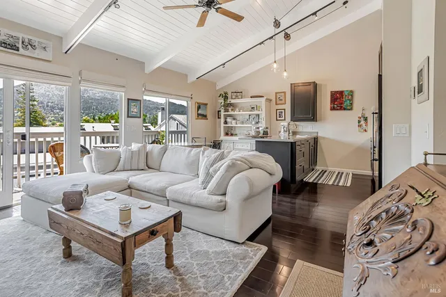 $808,000 | 838 Sir Francis Drake Boulevard, Unit 3, Kentfield, CA 94904